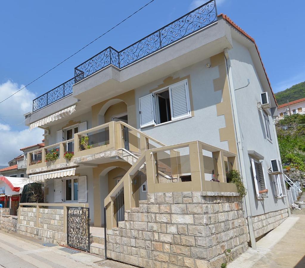 Apartment Sm Herceg Novi Eksteriør billede