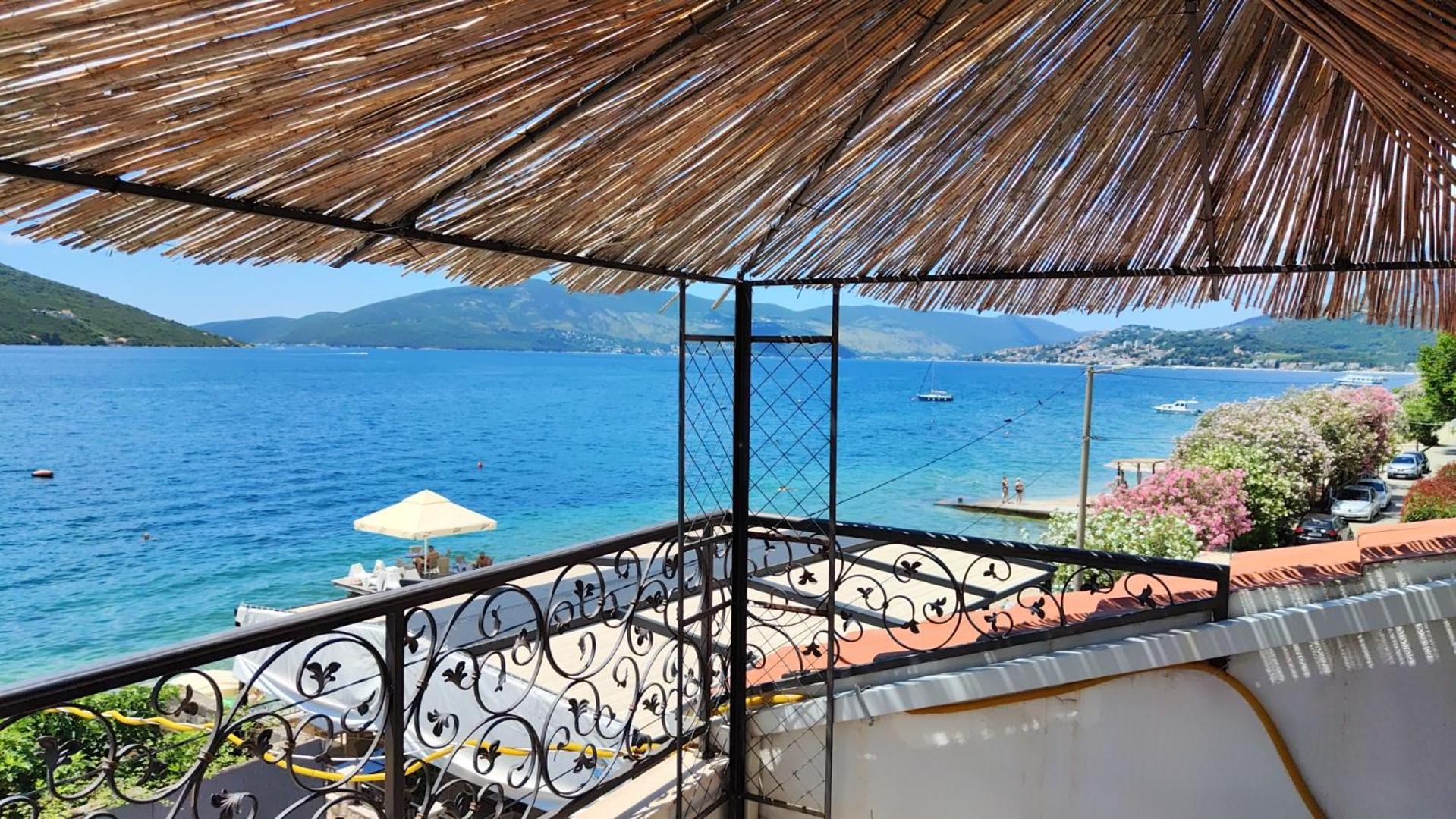 Apartment Sm Herceg Novi Eksteriør billede