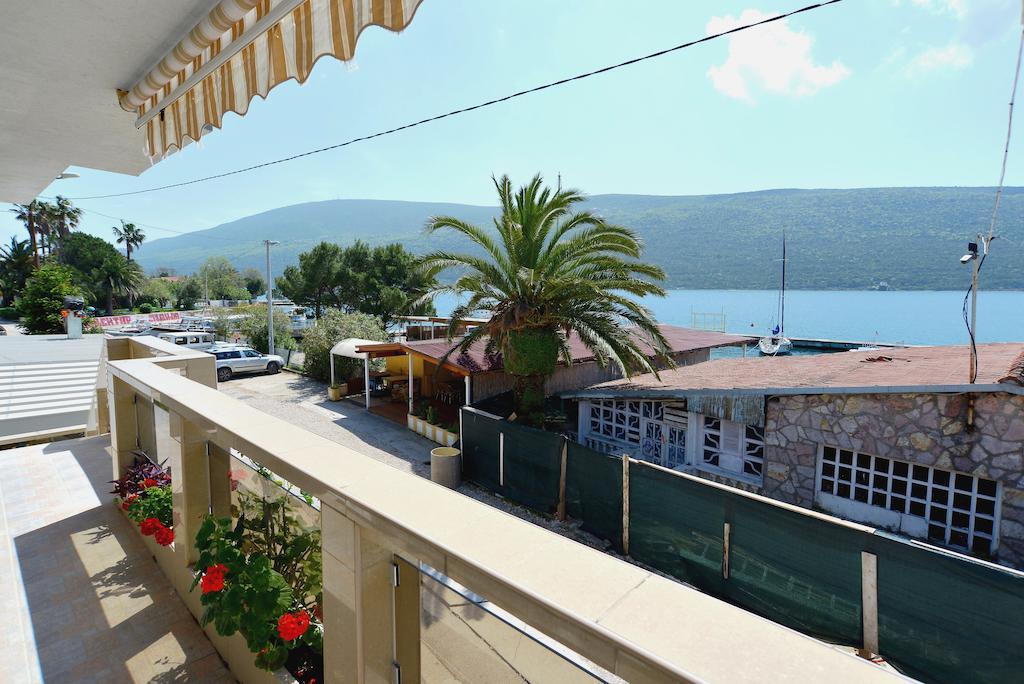 Apartment Sm Herceg Novi Værelse billede